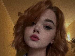 cam girl masturbating with vibrator MelanyBandulin