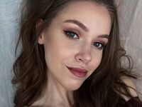 camgirl masturbating with vibrator MeleeEva