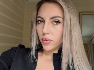 naughty webcamgirl MelisaDee