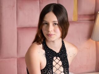naughty camgirl masturbating MellanieCollins