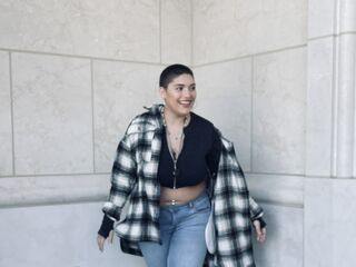 cam whore MercedesGreen