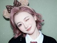 camgirl playing with sextoy MiaJohanssons
