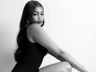jasmin live show MilaJohn