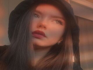 camgirl webcam MilaLyra