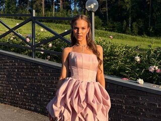 naked camgirl gallery MirianaFarris