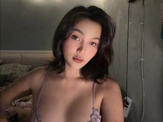 webcamgirl OlaYasami