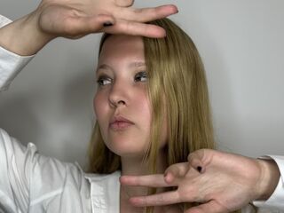 naked girl with webcam masturbating with sextoy RosalindaKisor