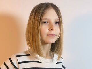 girl shaving pussy RosanaGabbard