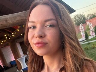 beautiful girlcam SadeBergum