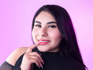 camwhore shaved pussy SammyEven