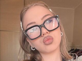 fingering girl chat SaraBaier
