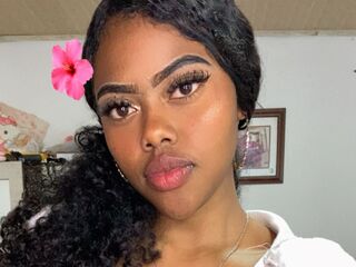 cam girl playing with dildo SofiKaleth