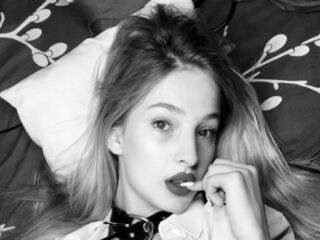 girl topless chat SofiaRoud