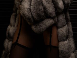 beautiful girl webcam SophiaLauder