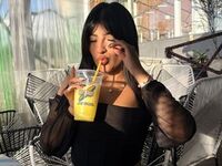 cam girl playing with dildo ValeSantana